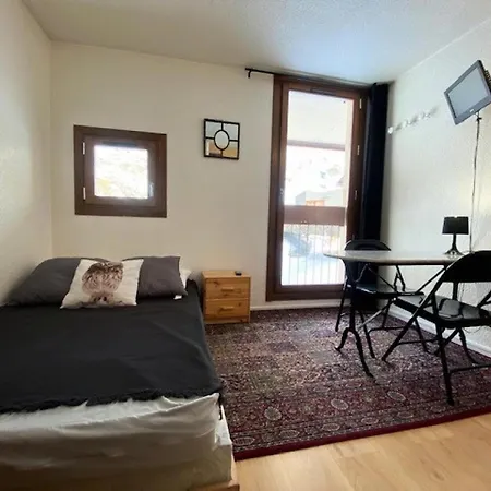 Roche Blanche - Location: Pour 2 Personnes Dans Le Centre Appartement