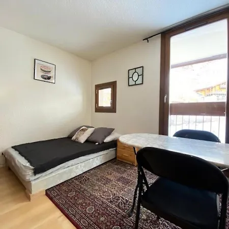 Roche Blanche - Location: Pour 2 Personnes Dans Le Centre *