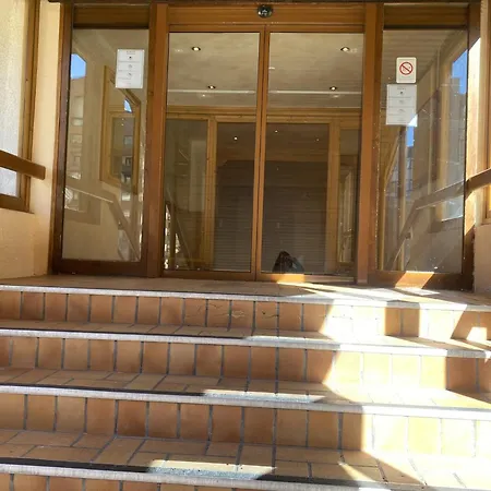 Résidence Roche Blanche - Location: Pour 2 Personnes Dans Le Centre *